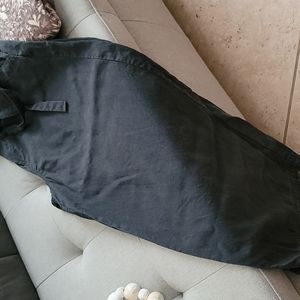 Cloth and Stone ankle length pants.  Very cute on. Worn a handful of times.